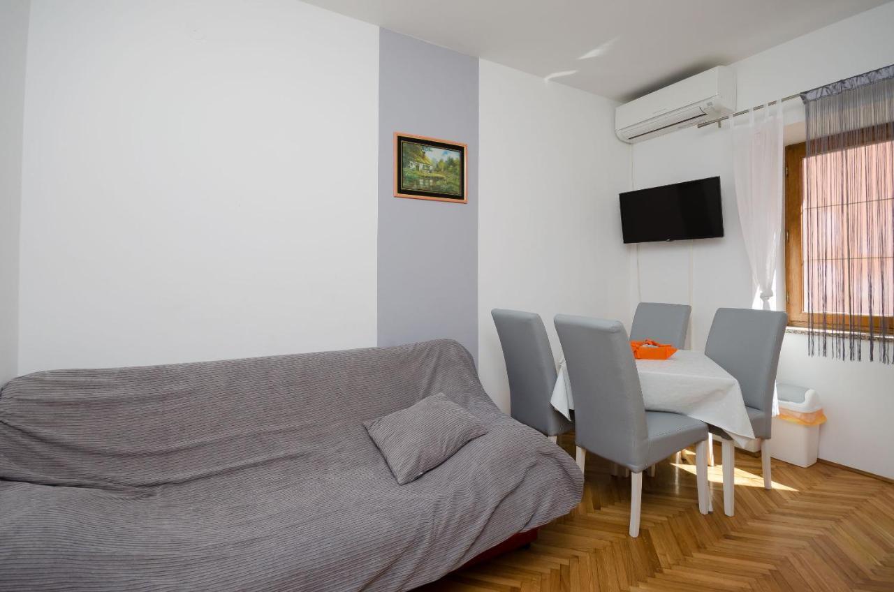 Apartments Mirjana B Lopar Extérieur photo