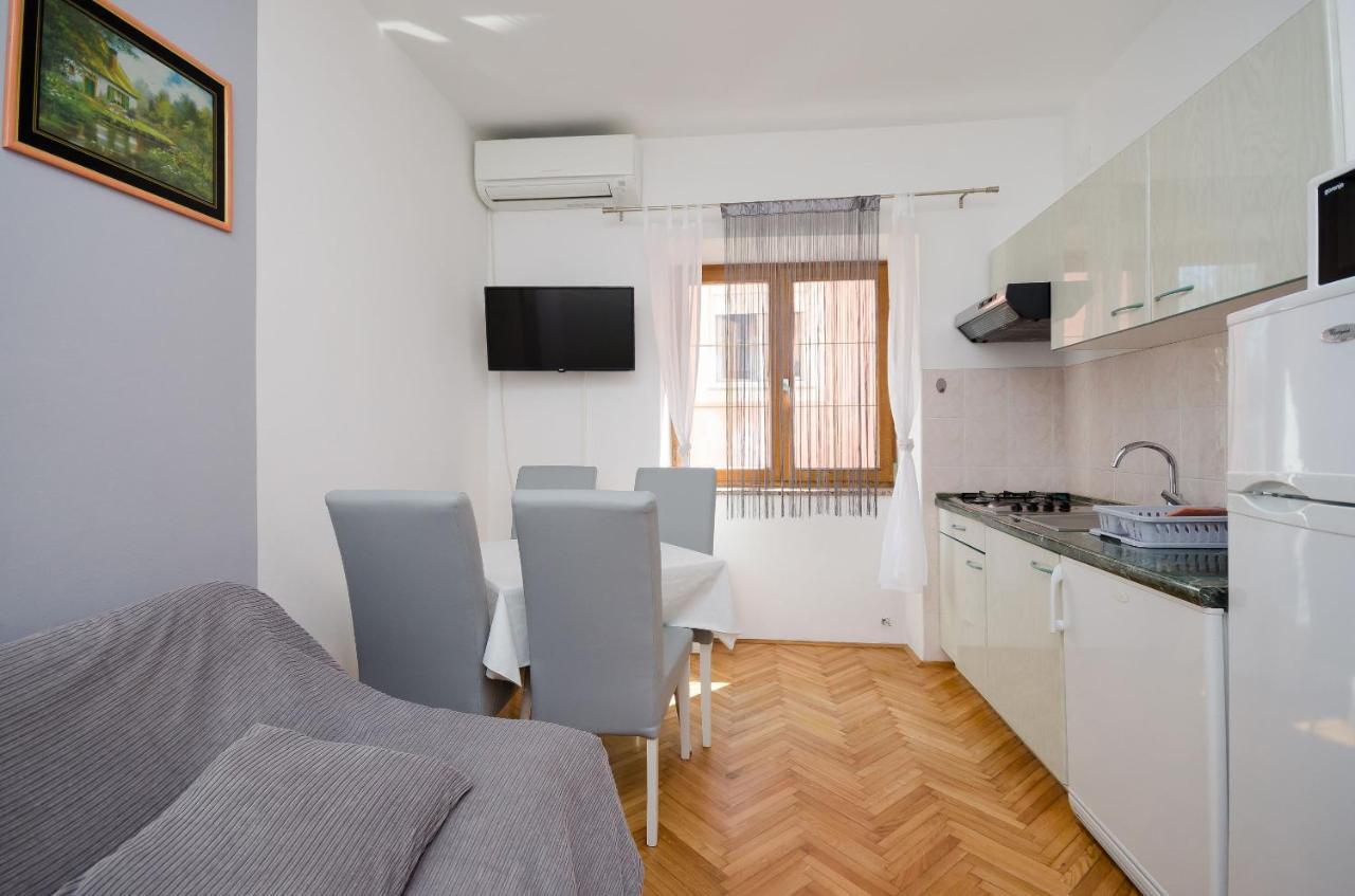Apartments Mirjana B Lopar Extérieur photo